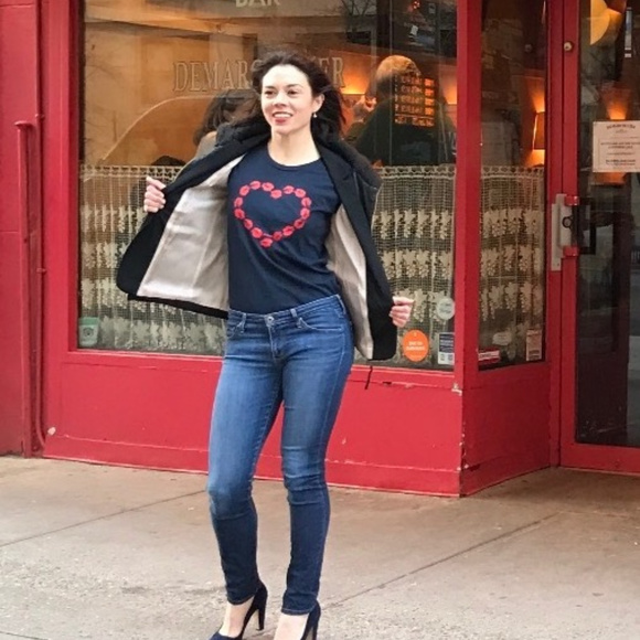 Heart of Kisses Organic Cotton Tee - Picture 4 of 5